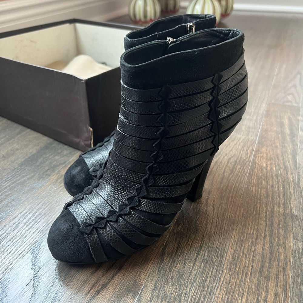 Bottega Veneta booties leather/ suede
